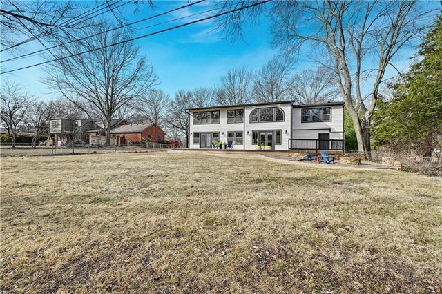 9515 Lee Boulevard, Leawood, KS 66206