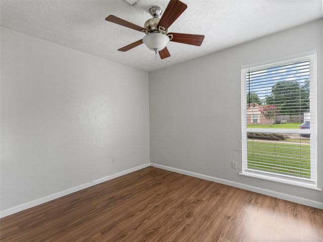 11939 Flushing Meadows Drive, Houston, TX 77089