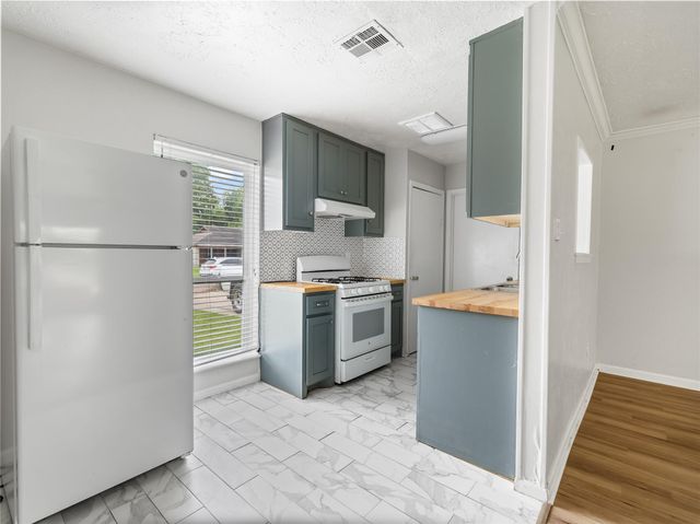 11939 Flushing Meadows Drive, Houston, TX 77089