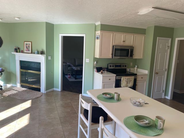 928 W Hunting Horn Way, Evans, GA 30809