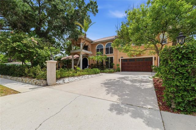 10307 RECLINATA LANE, Tampa, FL 33618