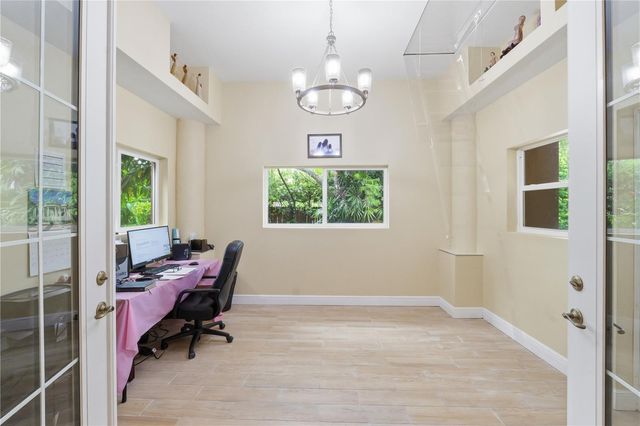 10307 RECLINATA LANE, Tampa, FL 33618