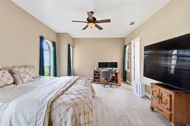 10307 RECLINATA LANE, Tampa, FL 33618