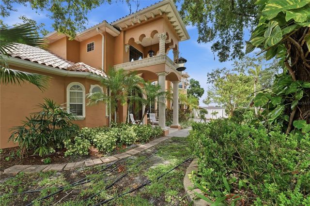10307 RECLINATA LANE, Tampa, FL 33618