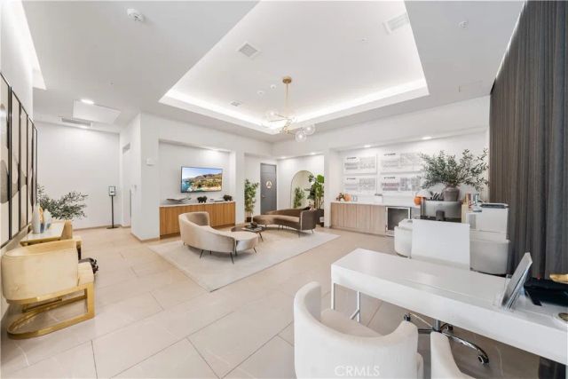 709 E Walnut Street 214, Pasadena, CA 91101
