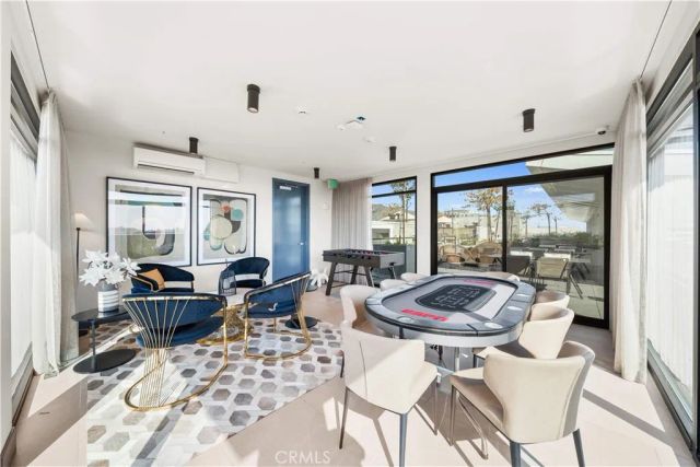 709 E Walnut Street 214, Pasadena, CA 91101