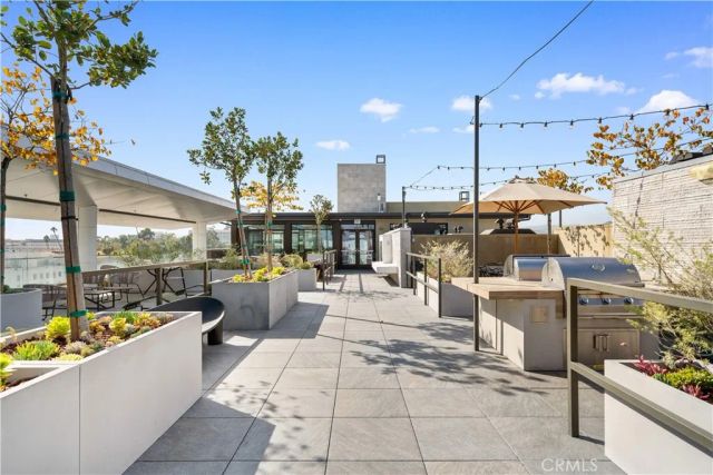709 E Walnut Street 214, Pasadena, CA 91101