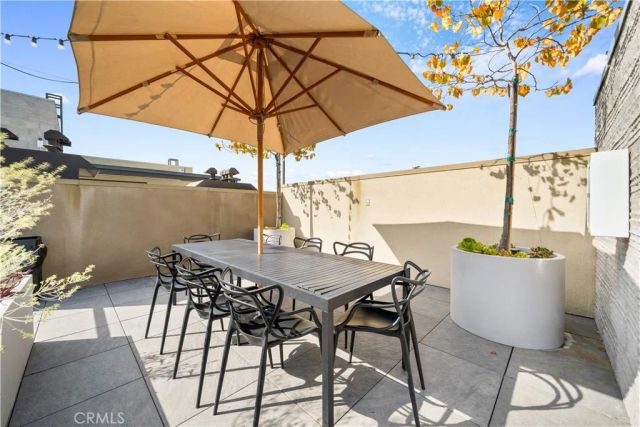 709 E Walnut Street 214, Pasadena, CA 91101