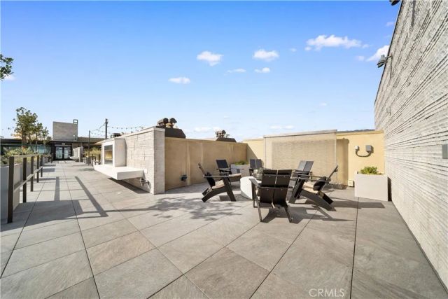 709 E Walnut Street 214, Pasadena, CA 91101