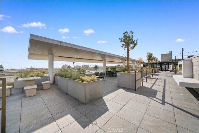 709 E Walnut Street 214, Pasadena, CA 91101