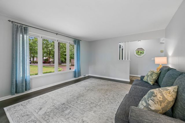 101 W Hills Terrace, Dickson, TN 37055