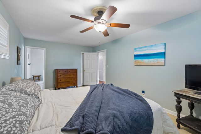 101 W Hills Terrace, Dickson, TN 37055