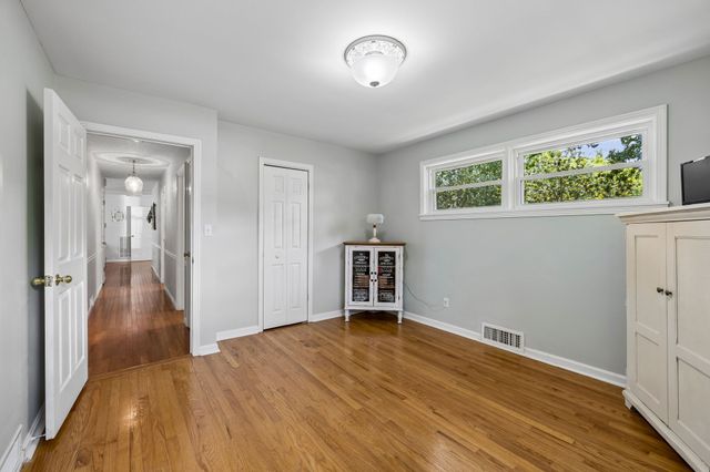 101 W Hills Terrace, Dickson, TN 37055