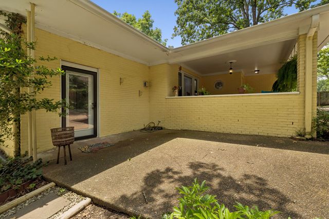 101 W Hills Terrace, Dickson, TN 37055