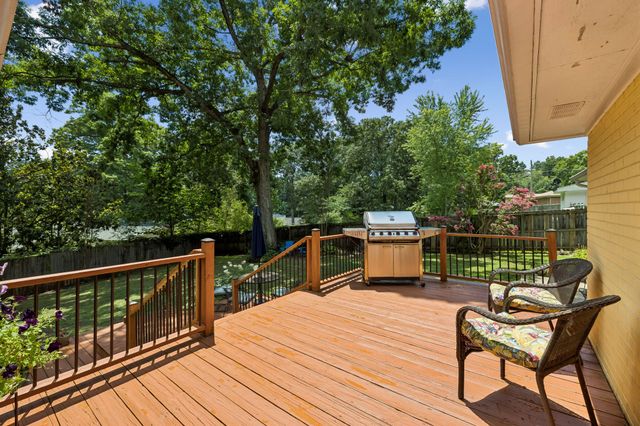 101 W Hills Terrace, Dickson, TN 37055