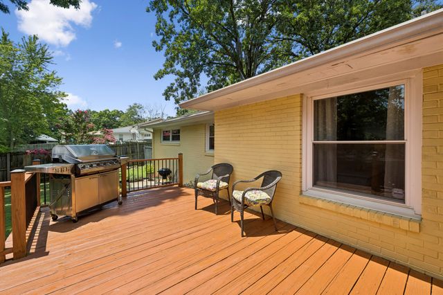 101 W Hills Terrace, Dickson, TN 37055