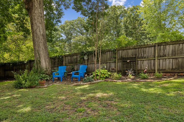101 W Hills Terrace, Dickson, TN 37055
