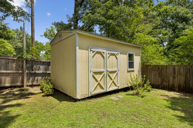 101 W Hills Terrace, Dickson, TN 37055