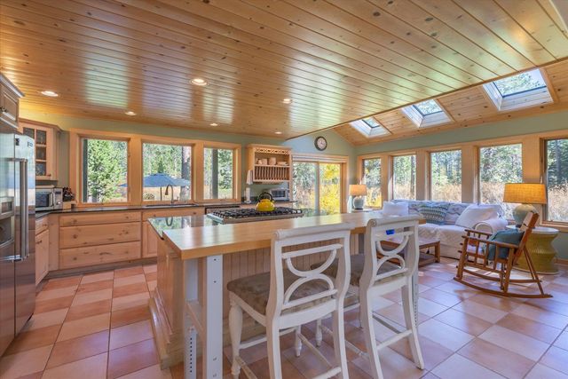 14246 Swiss Lane, Truckee, CA 96161