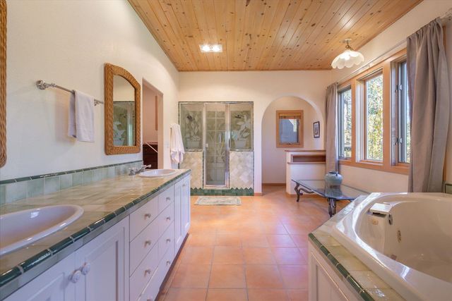 14246 Swiss Lane, Truckee, CA 96161