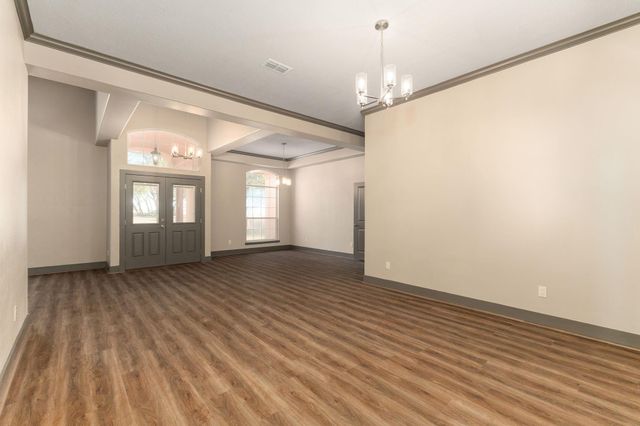 250 Bucek LN, Schulenburg, TX 78956