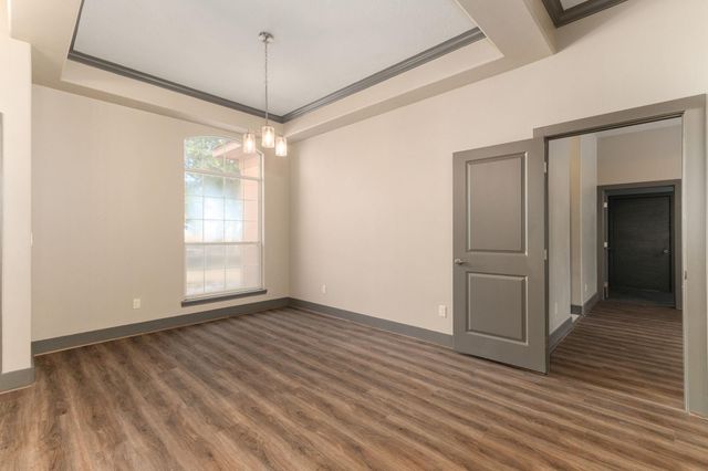 250 Bucek LN, Schulenburg, TX 78956