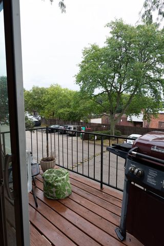 775 Grove Drive 207, Buffalo Grove, IL 60089