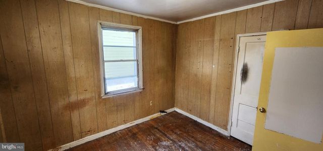 2918 FOREST GLEN RD, Baltimore, MD 21216