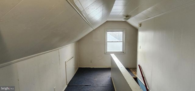 2918 FOREST GLEN RD, Baltimore, MD 21216