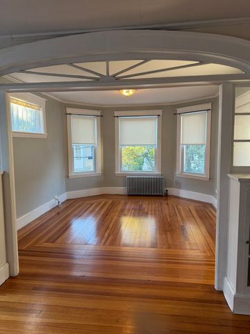 50 Leach St 2, Salem, MA 01970