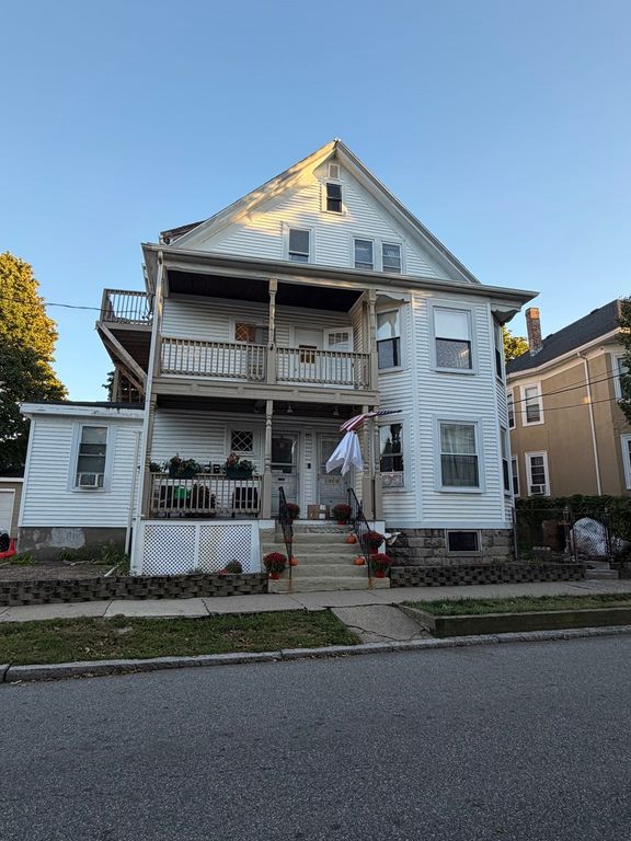 50 Leach St 2, Salem, MA 01970