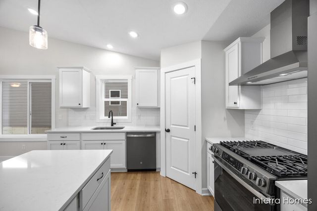 982 Scioto Drive NW 3, Comstock Park, MI 49321