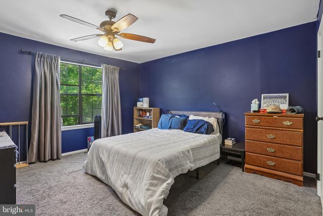 2 CRESTWICK CT, Medford, NJ 08055