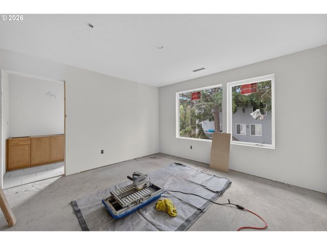 18205 Ne Garden Dr, Vancouver, WA 98682