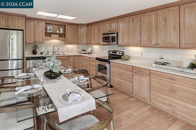 2181 Ptarmigan Dr 2, Walnut Creek, CA 94595