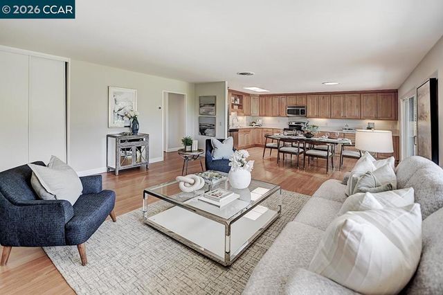 2181 Ptarmigan Dr 2, Walnut Creek, CA 94595