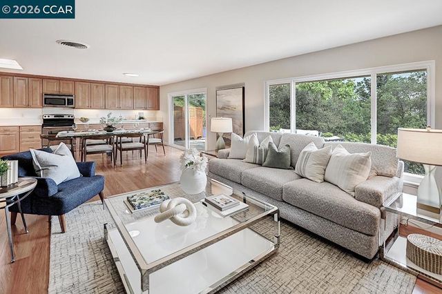 2181 Ptarmigan Dr 2, Walnut Creek, CA 94595