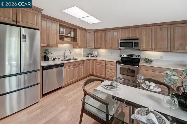 2181 Ptarmigan Dr 2, Walnut Creek, CA 94595