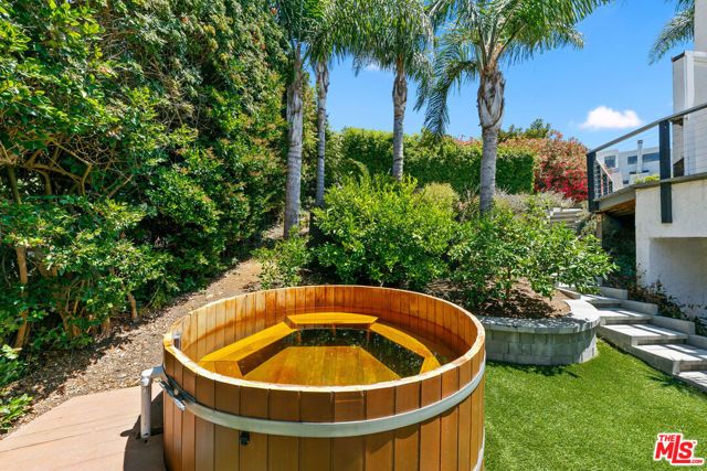 2919 Valmere Drive, Malibu, CA 90265