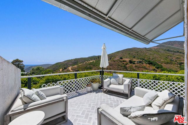2919 Valmere Drive, Malibu, CA 90265