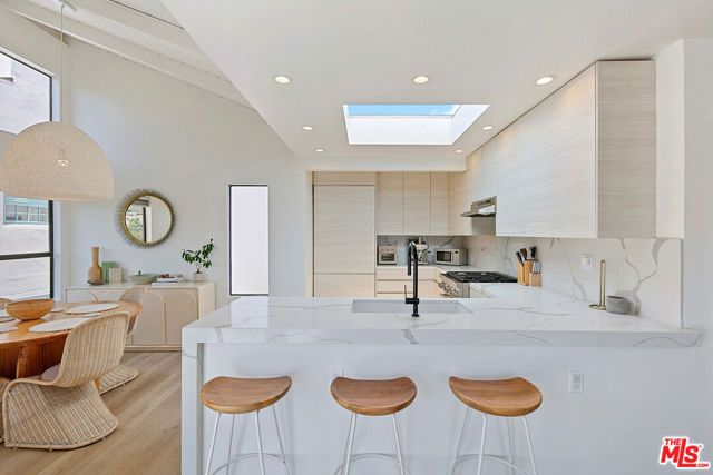 2919 Valmere Drive, Malibu, CA 90265