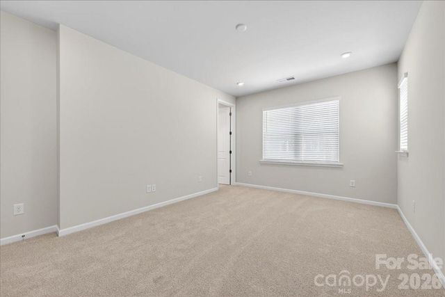 8426 Discovery Lane, Charlotte, NC 28216