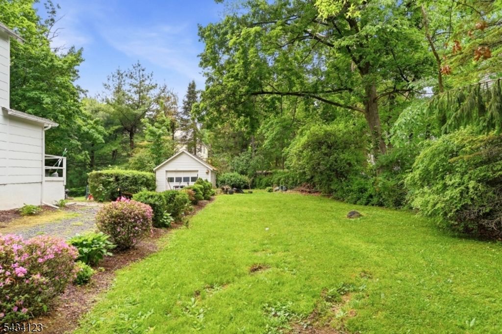 12 Bodnar St, Bernardsville Boro, NJ 07924 — exterior