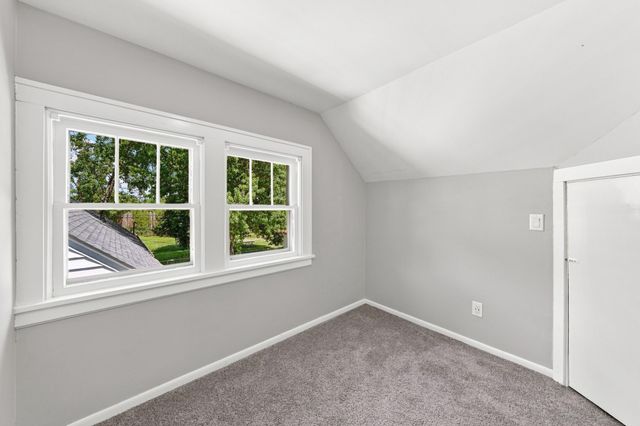 4100 Vera Cruz Avenue N, Robbinsdale, MN 55422