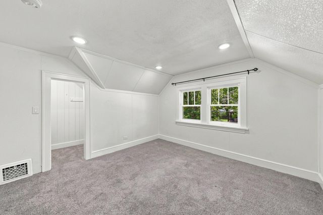 4100 Vera Cruz Avenue N, Robbinsdale, MN 55422