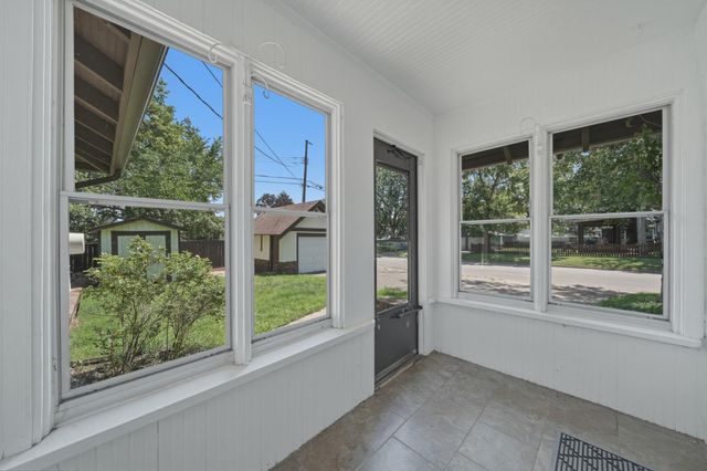 4100 Vera Cruz Avenue N, Robbinsdale, MN 55422