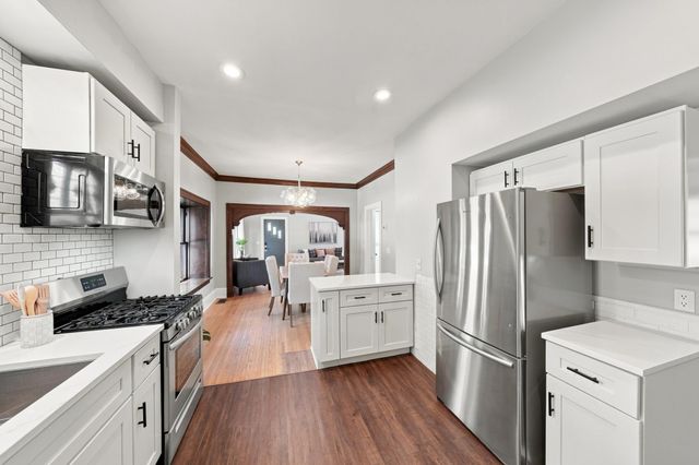 4100 Vera Cruz Avenue N, Robbinsdale, MN 55422