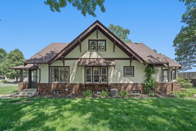 4100 Vera Cruz Avenue N, Robbinsdale, MN 55422