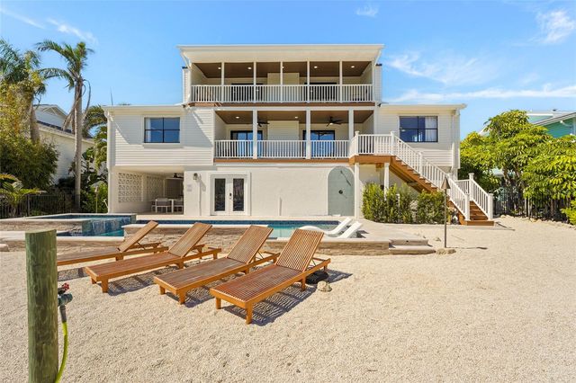 519 LOQUAT DRIVE, Anna Maria, FL 34216