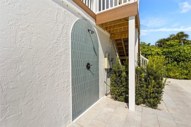 519 LOQUAT DRIVE, Anna Maria, FL 34216